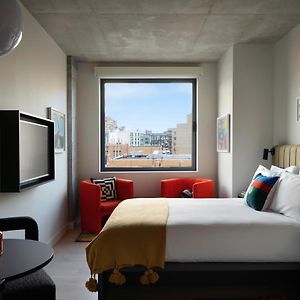 Supreme Queen Room
